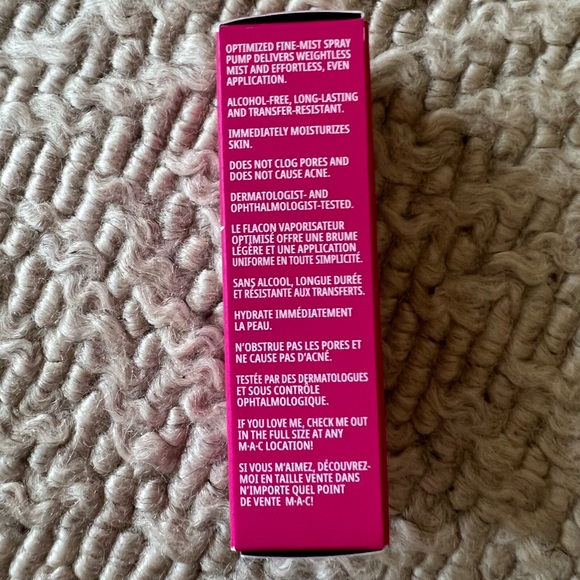NWT MAC Fix + Stay Over Setting Spray - Picture 3 of 4